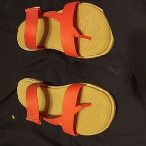 Fashionable adjustable dress slides. Goes good with any style.